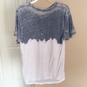 Blue to white ombré style t-shirt
